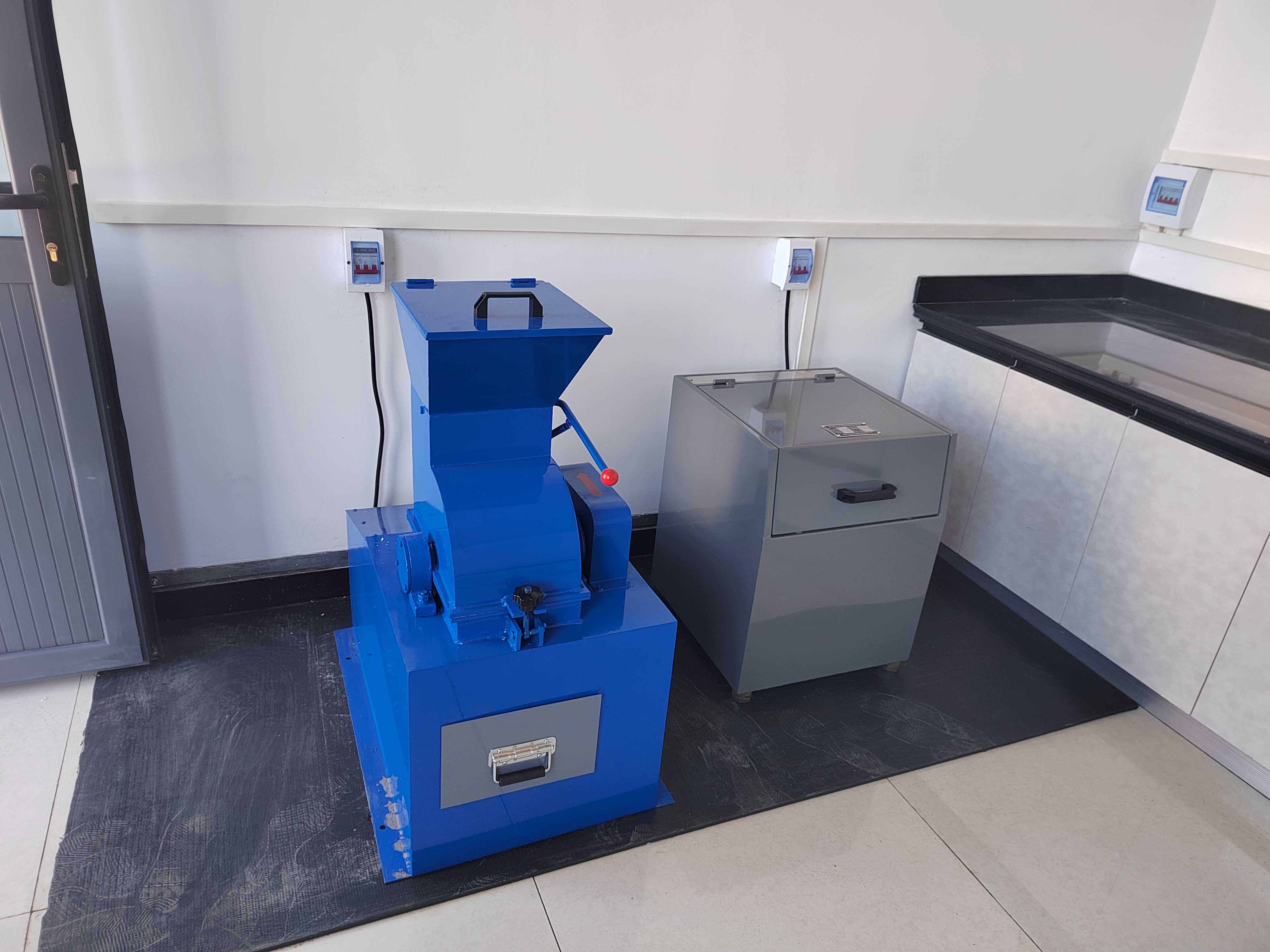 ú�|(zh��)�����r(sh��)�ɘ���θ���(zh��n)�_